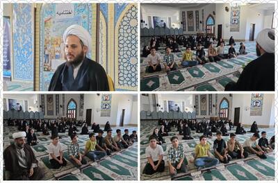  طرح نشاط معنوی در حرم احمد بن اسحاق(ره) به پایان رسید