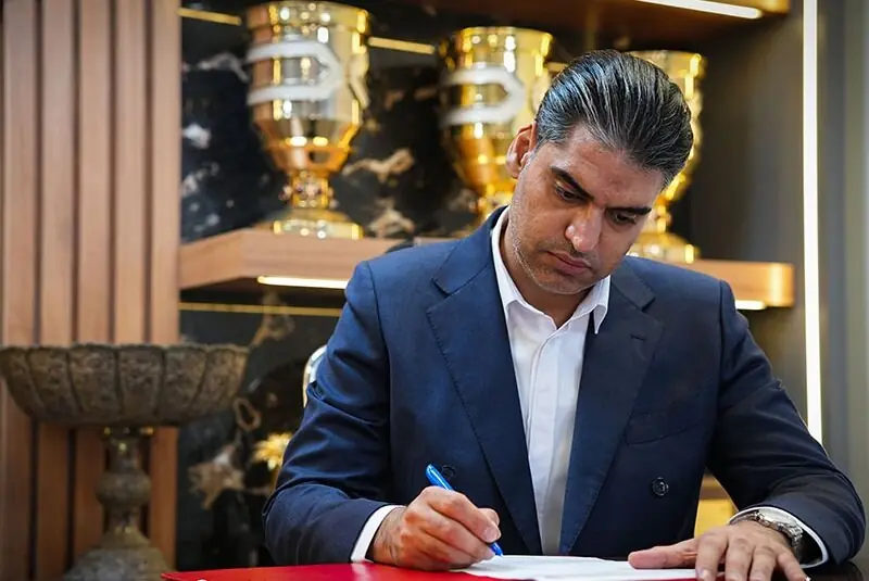  پیام تسلیت مدیرعامل پرسپولیبس به باشگاه تراکتور - پارس فوتبال