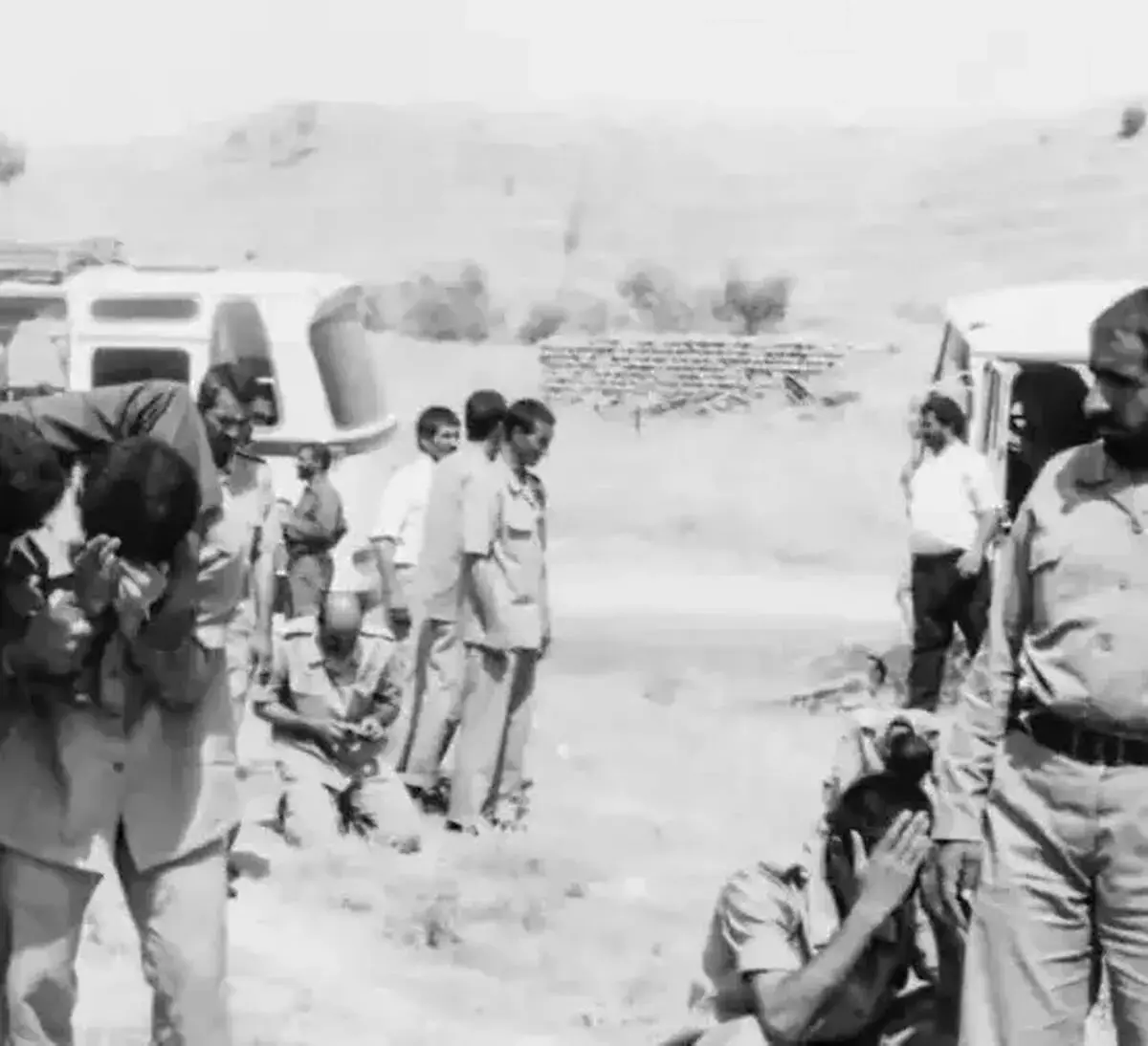 تصاویری تماشایی از لحظه ورود آزادگان به ایران