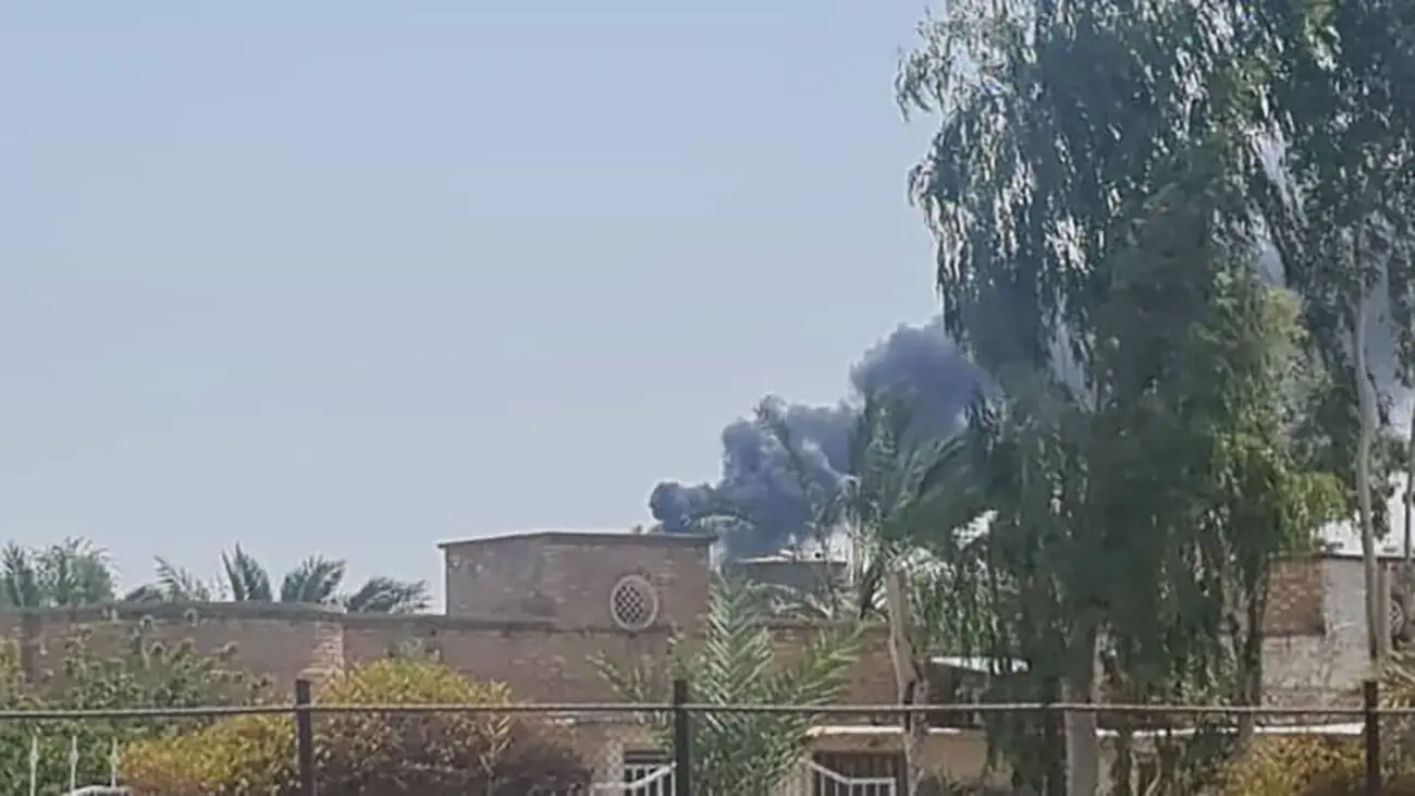 علت دود سیاه در آسمان آبادان چیست ؟! + عکس ها