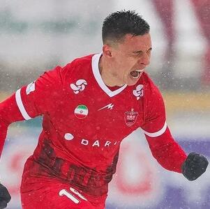 ستاره پرسپولیس در راه اصفهان؟/ سپاهان برای جذب مهاجم دست به دامن پرسپولیس شد!