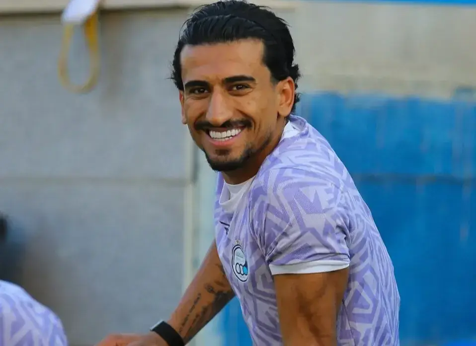 اشکهای این هوادار استقلال به لبخند تبدیل شد