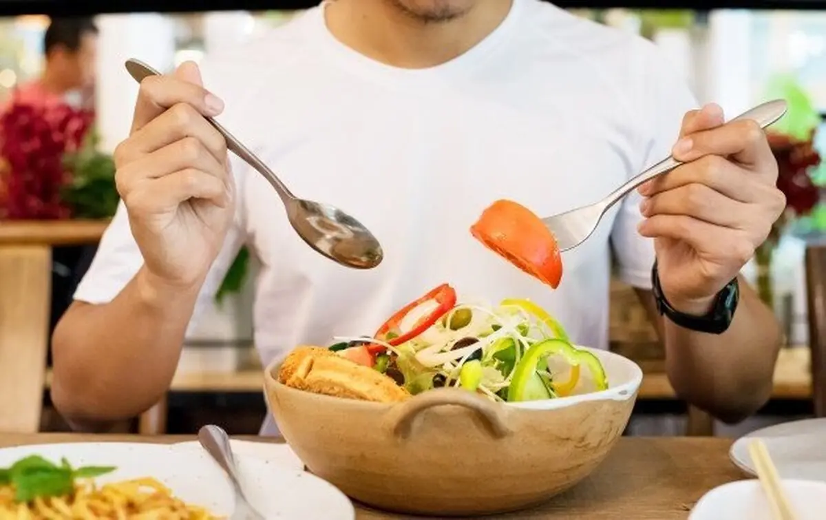 غذا تا چند ساعت میتواند بیرون از یخچال بماند؟ | غذای مانده چه خطراتی دارد و چه بلاهایی بر سر ما بیاورد؟