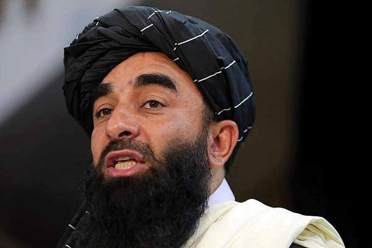 سخنگوی طالبان: پاکستان قادر به تأمین امنیت خود نیست و نمیتواند جنگ در افغانستان را رهبری کند