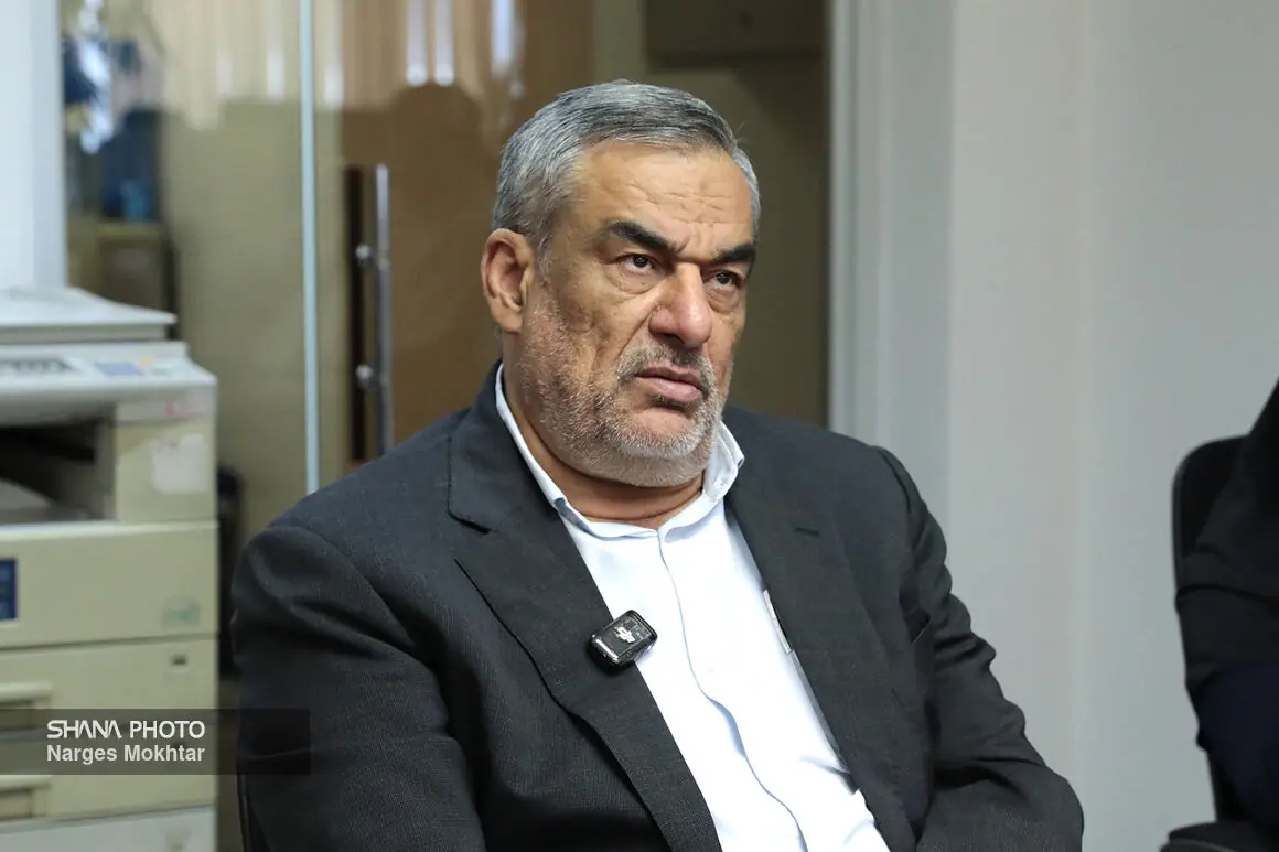 ضرورت تبدیل منابع هیدروکربوری به درآمد و ارزش پایدار