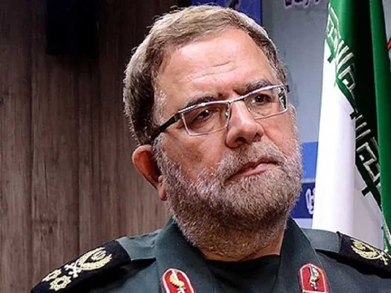 حضور جانشین فرمانده سپاه در رواق دارالذکر حرم رضوی + فیلم