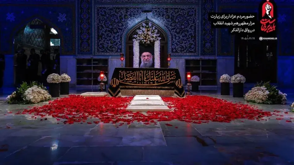حال و هوای مزار نورانی «آقای شهید ایران» در آستانه چهلمین روز تدفین + فیلم