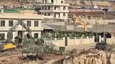 بولدوزرهای اسرائیلی خانه فلسطینی را در کرانه باختری تخریب کردند