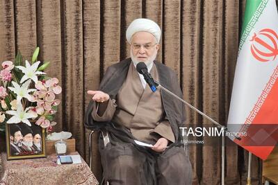 تأکید نماینده ولیفقیه در کردستان بر ترویج اخلاق نبوی و وحدت اسلامی - تسنیم