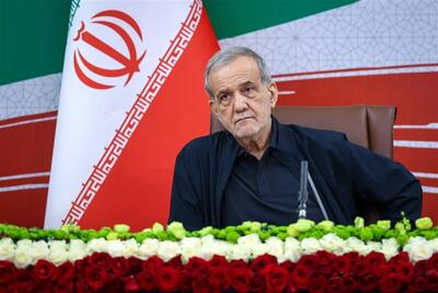 پزشکیان: دانشآموزان با ایمان و باور ایران را بهسوی عزت هدایت میکنند - تسنیم