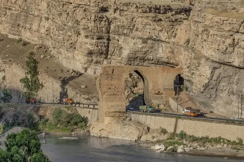 آغاز مرمت پل تاریخی پلدختر - تسنیم