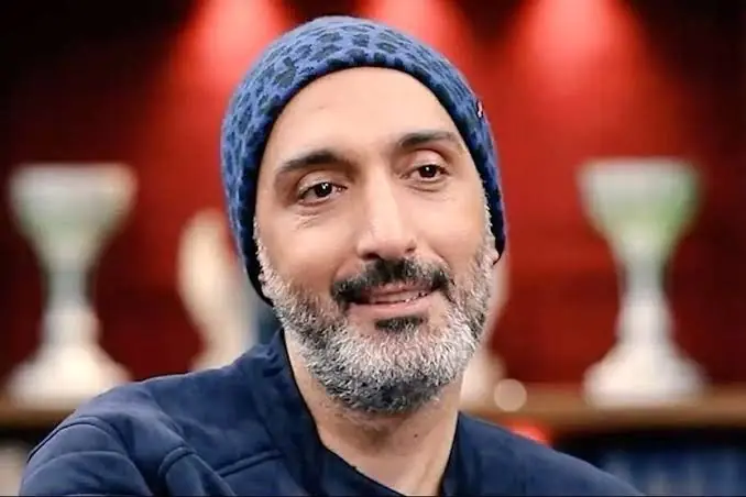 ماجرای شماره دادن به امیرمهدی ژوله! | آخرین خبر