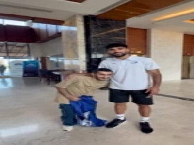 بازیکنان استقلال هوادار ویژه خود را به آرزویش رساندند | آخرین خبر
