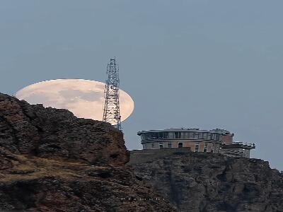  طلوع ماه برفراز رصدخانه کاسین خرم آباد | آخرین خبر