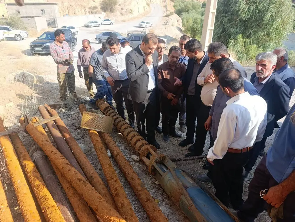 تعویض پمپ و لوله چاه آبرسانی شهر پاتاوه پس از ۲۵ سال