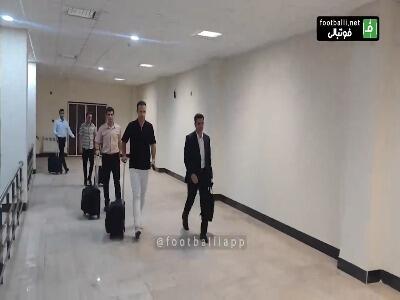 ورود کادر داوری به استادیوم شهید وطنی قائمشهر پیش از بازی نساجی - استقلال | آخرین خبر