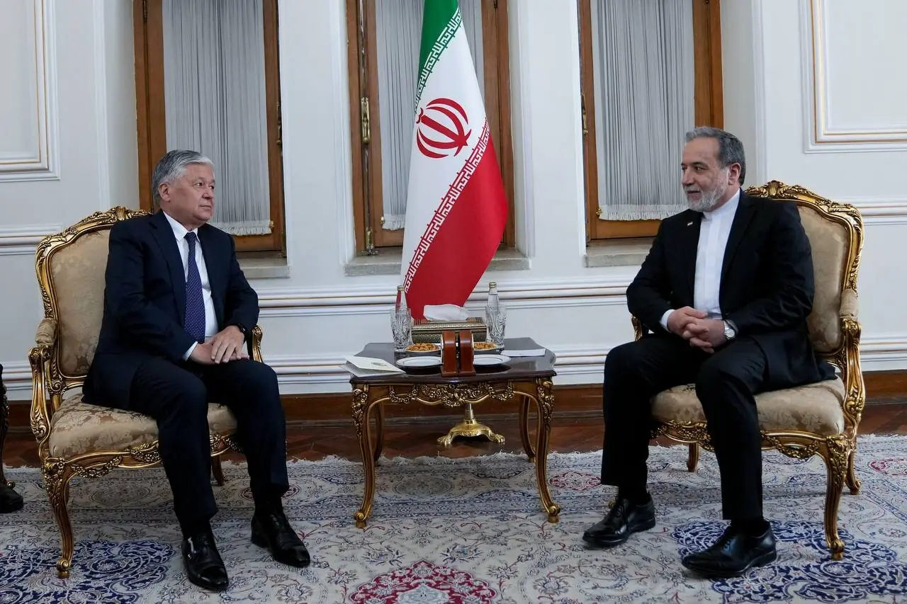تأکید تهران و تاشکند بر گسترش همکاریها/ در دیدار عراقچی و اعلایف چه گذشت؟