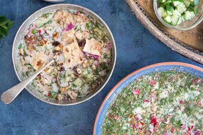  طرز تهیه آبدوغ خیار مجلسی با گردو و کشمش