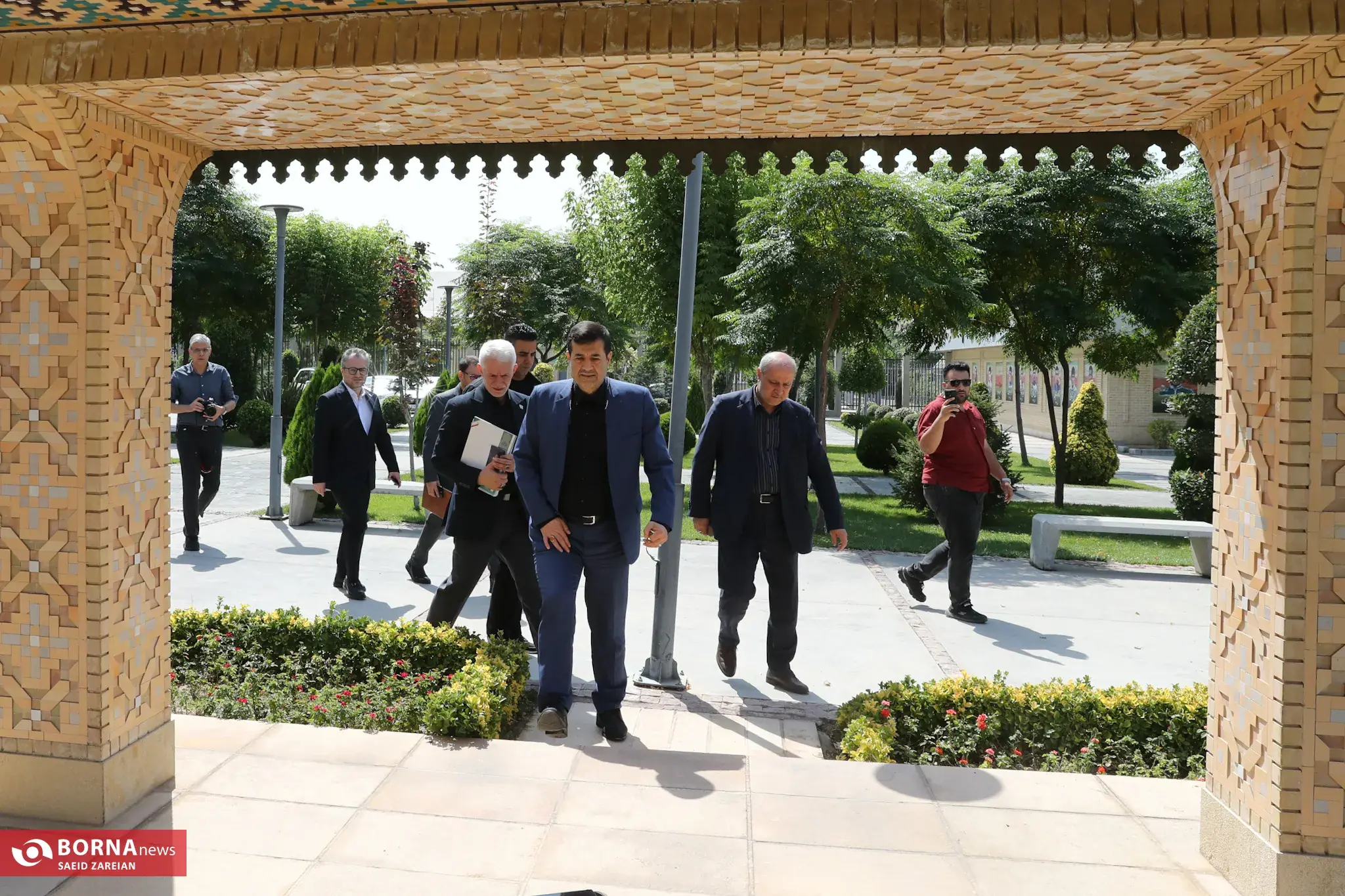 بازدید وزیر ورزش و جوانان از امکانات فدراسیون کشتی و کمپ تیمهای ملی