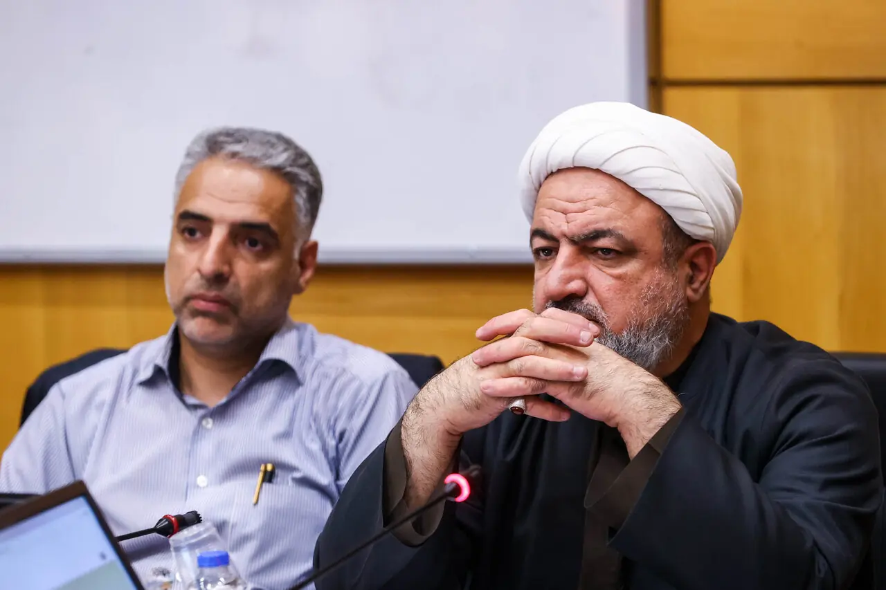 انتقاد حمید رسایی از وضعیت کالابرگ: نتیجه سیاستهای نادرست، حوادث دیماه بود/ کالابرگ مرداد در شهریور؛ مردم این موضوع را کلاهبرداری میدانند