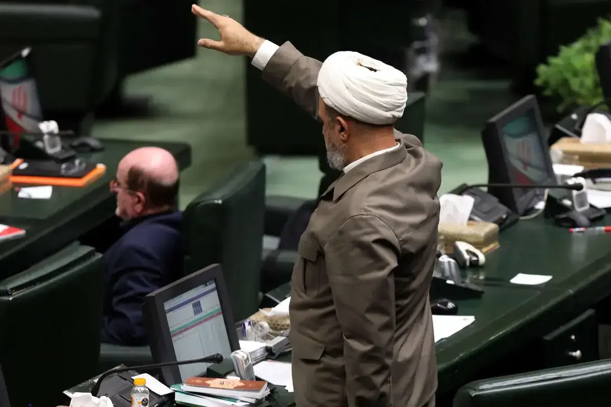 مجلس از هنر قانونگذاری تهی شده است!/ فرهنگ ایرانی در کدام متن حقوقی تعریف شده که بر اساس آن جرمانگاری میکنید؟