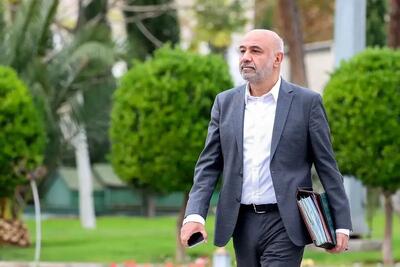 وزیر کار: بحث این است که افزایش مبلغ کالابرگ، چه میزان تورم ایجاد میکند و آیا ما منابع غیر تورمی داریم که این کار را انجام دهیم یا خیر؟