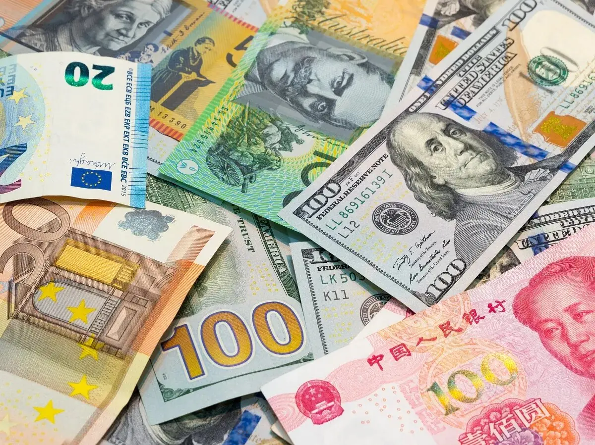 پیشبینی قیمت دلار فردا چهارشنبه ۲۸ مرداد ۱۴۰۵