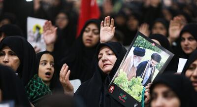  مراسم گرامیداشت چهلمین روز تدفین «آقای شهید ایران» در تهران - همدلی