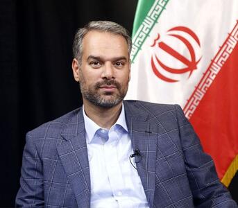 برای مقابله با نفوذ به قانون جدید احتیاج نداریم/ نفوذ را باید در تصمیماتی جستوجو کرد که باعث نارضایتی مردم میشوند/ نفوذ اصلی در بین مسئولین است نه مردم