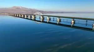  دریاچه ارومیه؛ پر از آب و زباله + عکس