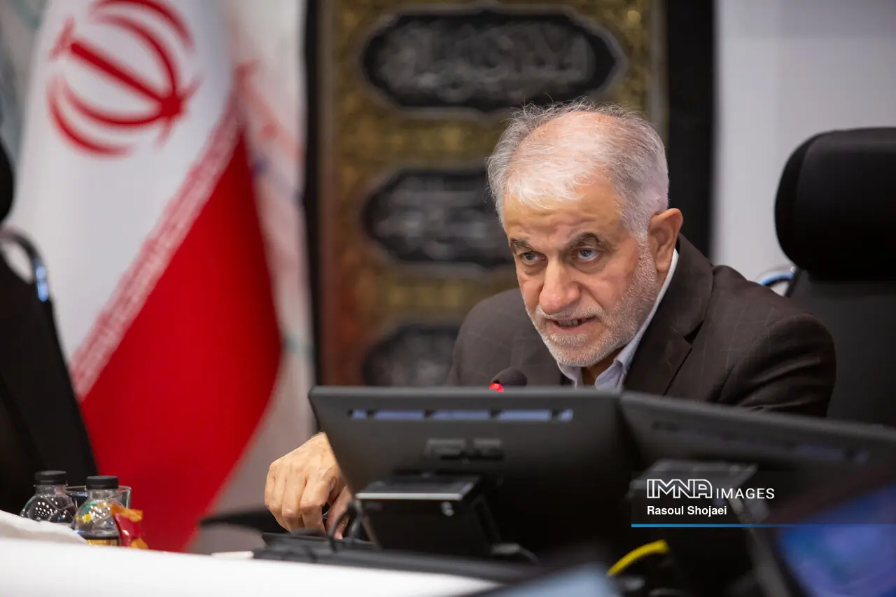 قطار پروژههای بزرگ اصفهان به ایستگاه افتتاح رسید