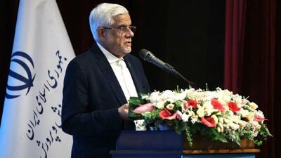  عارف: ایران باید در جمع ۱۰ کشور برتر هوش مصنوعی قرار گیرد