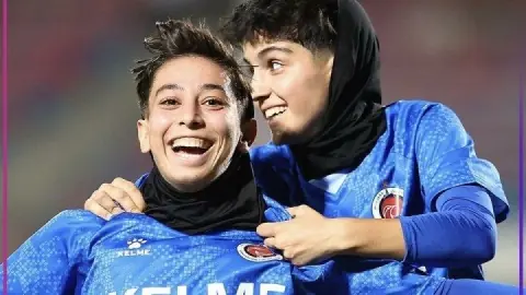 شروع مطمئن خاتون در راه آسیا