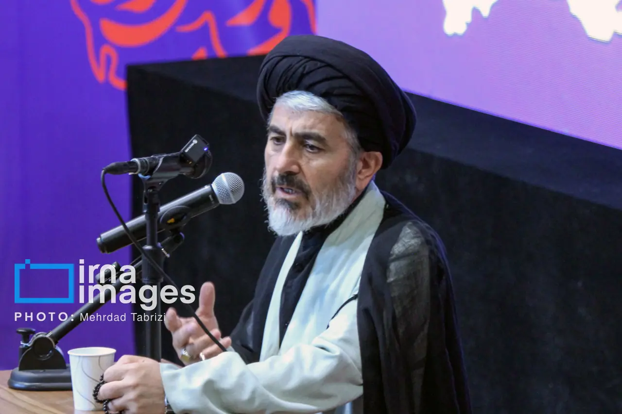 گره گشایی از کار مردم و توجه به معنویت، ارکان اصلی مدیریت در نظام اسلامی هستند