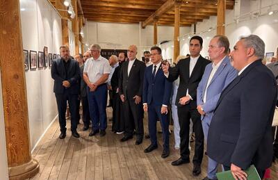 میزبانی آستراخان روسیه از نمایشگاه عکس جنایات آمریکا و رژیم صهیونیستی در ایران