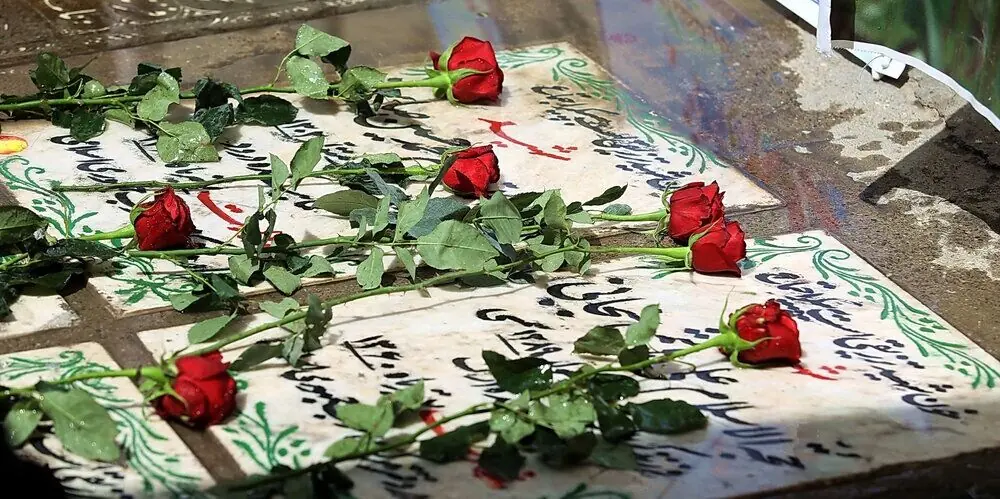 دیدار جانشین فرمانده کل سپاه با خانواده شهید محمدزاده در خراسانشمالی