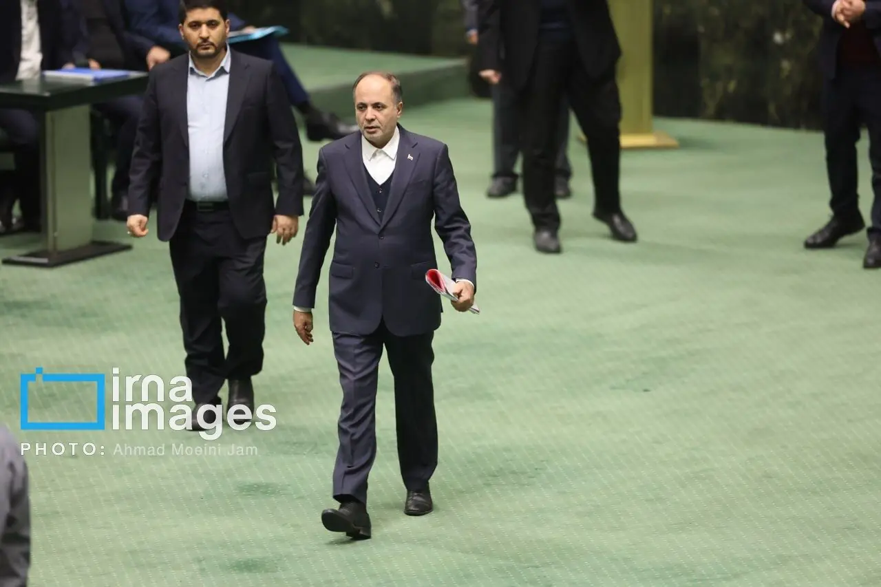  نمایندگان از پاسخ وزیر جهاد کشاورزی قانع نشدند