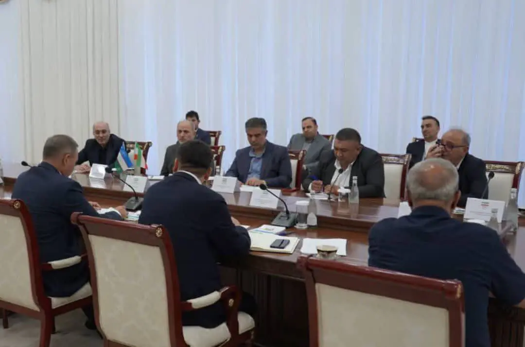 استاندار مرکزی: ظرفیتهای صنعتی ایران و ازبکستان میتواند به پروژههای مشترک تبدیل شود