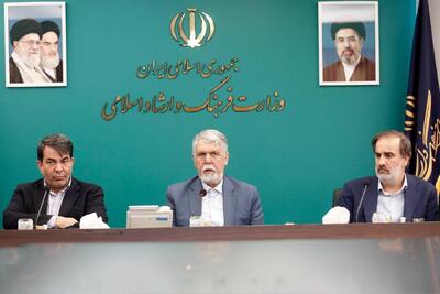  وزیر فرهنگ: توسعه در ایران باید رنگ و بوی فرهنگ و هنر ایرانی داشته باشد
