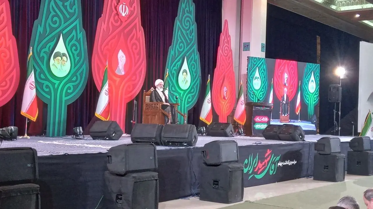 قائد شهید امت، با شهادت خود درس مقاومت را در عالی‌ترین سطح به ملت ما داد