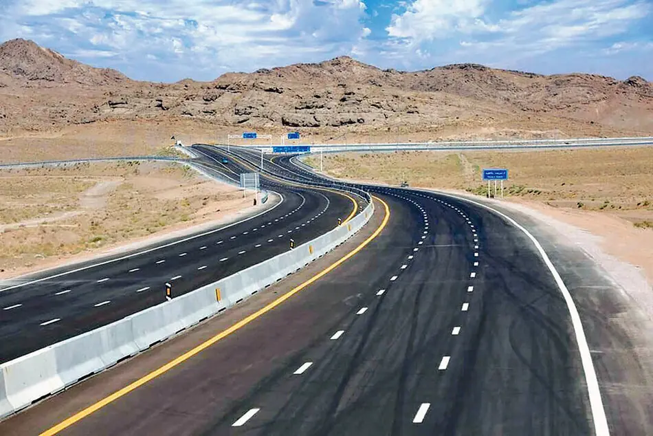 روکش آسفالت آزادراه تبریز–زنجان با افزایش تیمهای پیمانکاری شتاب میگیرد