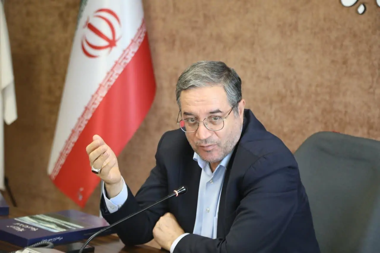  استاندار آذربایجان غربی:مدیران با کار جهادی شاخص‌های استان را به جمع سه استان برتر برسانند