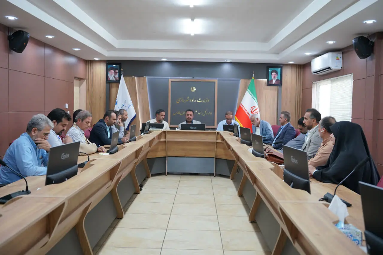 عبدالهی: توان تخصصی بسیج مهندسین برای رفع موانع نهضت ملی مسکن فارس بهکار گرفته شود