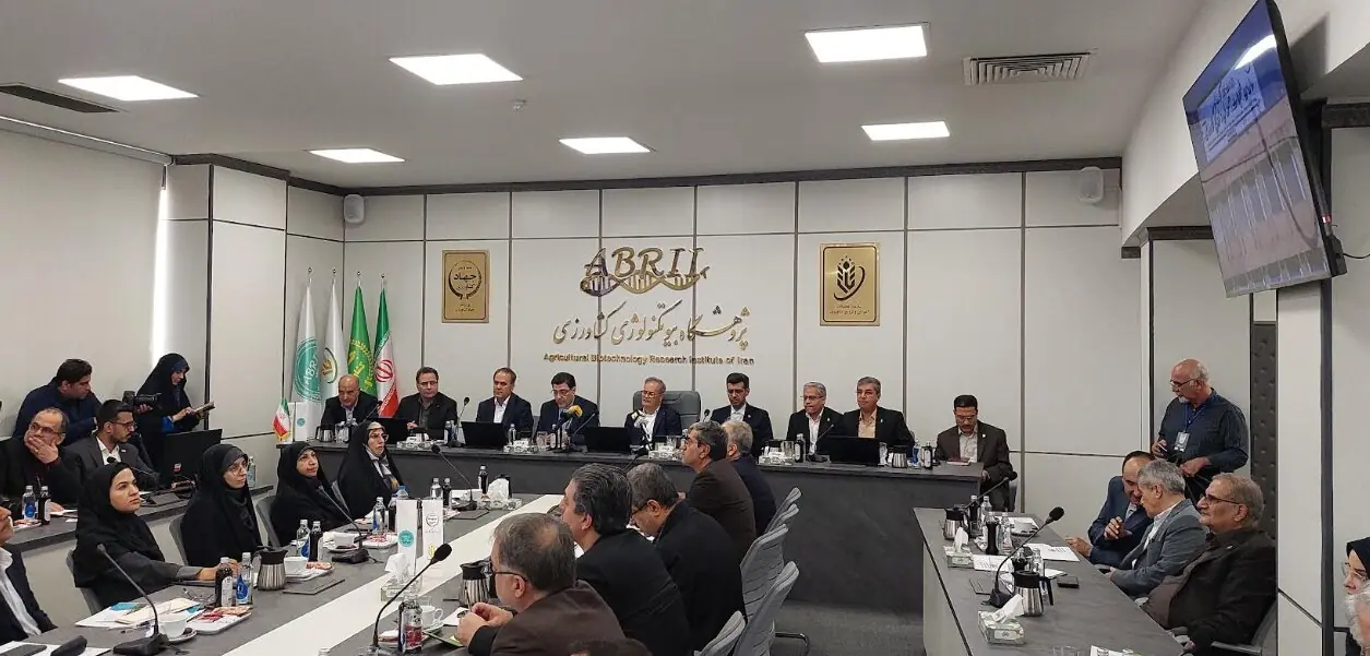 ظرفیتهای کشاورزی دانشبنیان ایران باید به جهان معرفی شود