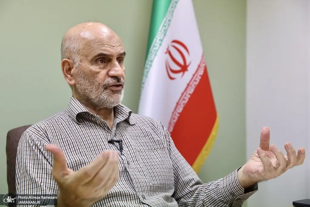 فرشاد مومنی، اقتصاددان: به سران قوا گفتم چند بار از سوراخ شوکدرمانی گزیده شوند، کفایت میکند؟/دولت مصدق، جزو پاکترین دورهها بود/ اینکه به هر سیاست توسعهای برچسب کمونیستی بزنیم، یک پروژه آمریکایی-انگلیسی بود/ کسانی که باید بابت فشار بر مردم از طریق شوک