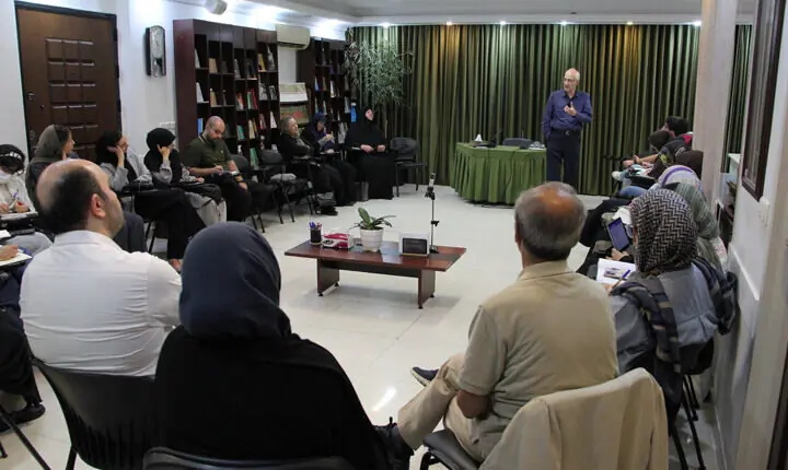 راهکارهایی برای تابآوری در روزهای دشوار/چگونه خود را در سختی ها تقویت کنیم؟/ نشستی تعاملی در کانون گفتوگو