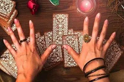 دستگیری رمالان و دعانویسان تهران؛ از حل کردن مشکلات تا ایجاد اختلاف میان زوجین!