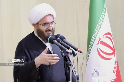 حاج علی اکبری: همسر رهبر شهید در بستر بیماری هستند/ ایشان حق مادری بر گردن امت دارند/ آیتالله خامنهای با چه صفاتی از همسرشان سخن میگفتند؟