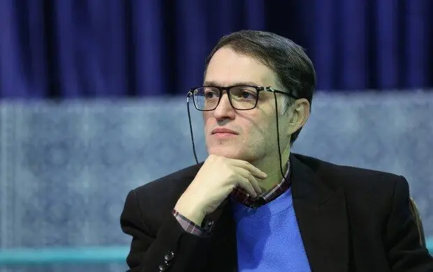 پاسخ قوچانی به نقد مهدوی و واکاوی متناقضنماهای جریان سروشیه/ استبداد صوفیانه یا اصلاحگری دینی؟ /قوچانی «سروشیه» را فرقهای منزوی و متناقض می داند