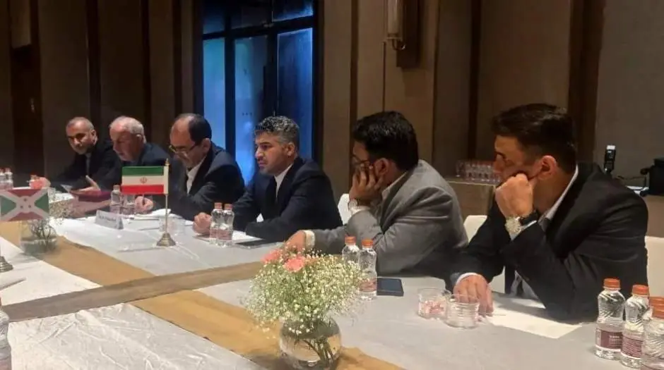 انتقال تجربیات میان نهادهای عالی حسابرسی، زمینهساز ارتقای شفافیت و نظارت مالی است - مردم سالاری آنلاین